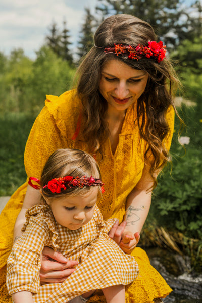 Red flower mummy and me crowns Set of matching hair wreath Customisable flower crowns Daughter hair wreath Girl flower crown Adjustable