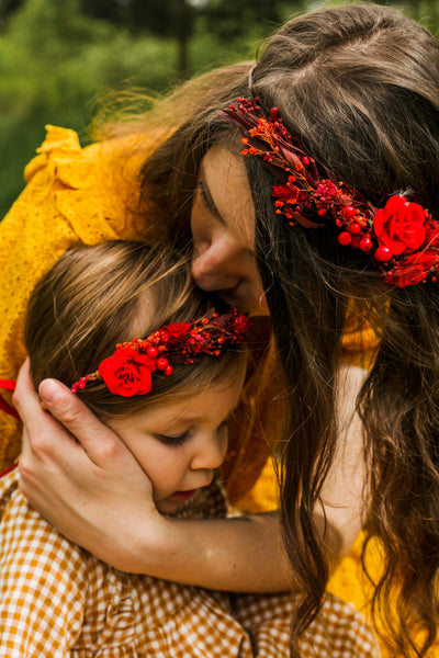 Red flower mummy and me crowns Set of matching hair wreath Customisable flower crowns Daughter hair wreath Girl flower crown Adjustable