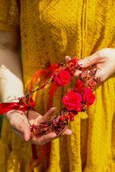 Red flower mummy and me crowns Set of matching hair wreath Customisable flower crowns Daughter hair wreath Girl flower crown Adjustable