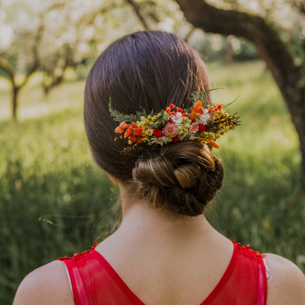 Dried flower comb Bridal hair comb Wildflowers wedding comb Bride to be Preserved flower comb Magaela handmade Meadow wedding headpiece