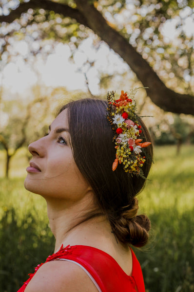 Dried flower comb Bridal hair comb Wildflowers wedding comb Bride to be Preserved flower comb Magaela handmade Meadow wedding headpiece