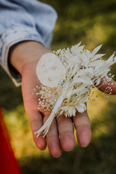 Ivory flower boutonniere Dried corsage for groom Preserved flower corsage Wedding Natural boutonniere jacket flowers cream buttonhole