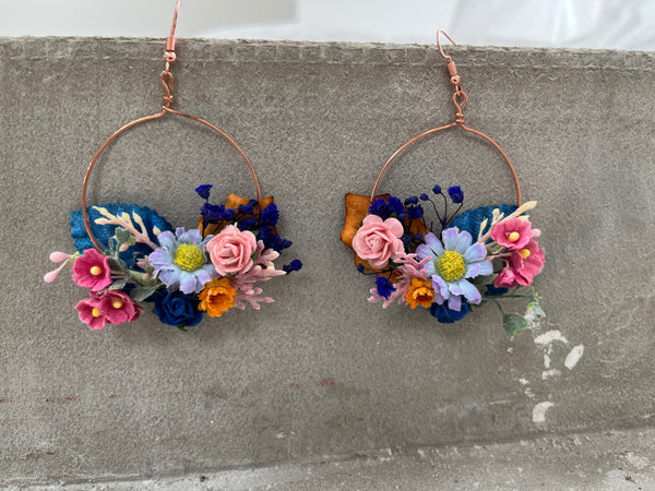 Meadow daisy flower earrings