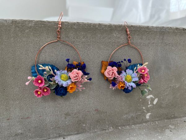 Meadow daisy flower earrings