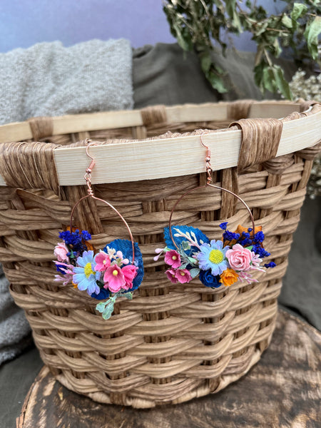 Meadow daisy flower earrings