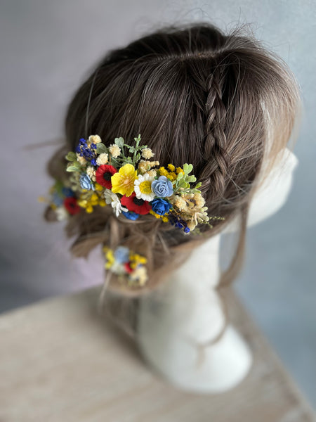 Folk wedding set of comb and hairpins