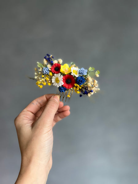 Folk wedding set of comb and hairpins