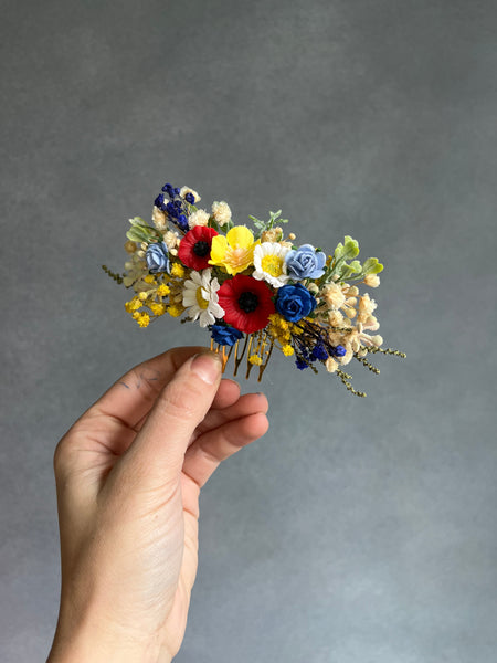 Folk wedding set of comb and hairpins