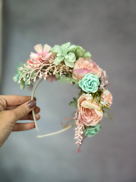 Pastel Frida Kahlo wedding headband