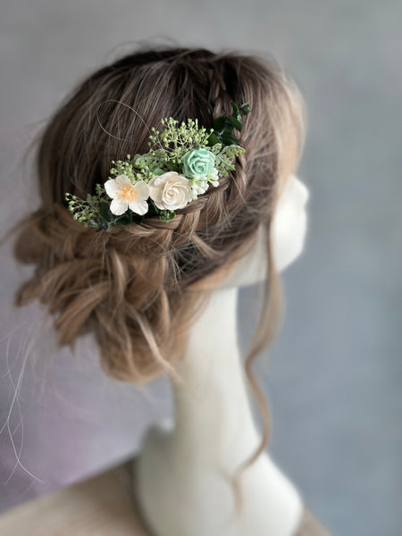 Sage green and white flower comb