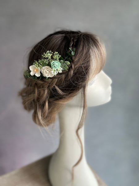 Sage green and white flower comb