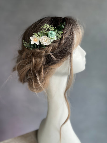 Sage green and white flower comb
