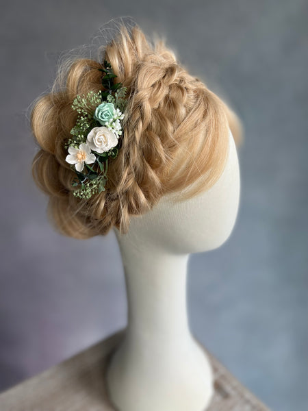 Sage green and white flower comb