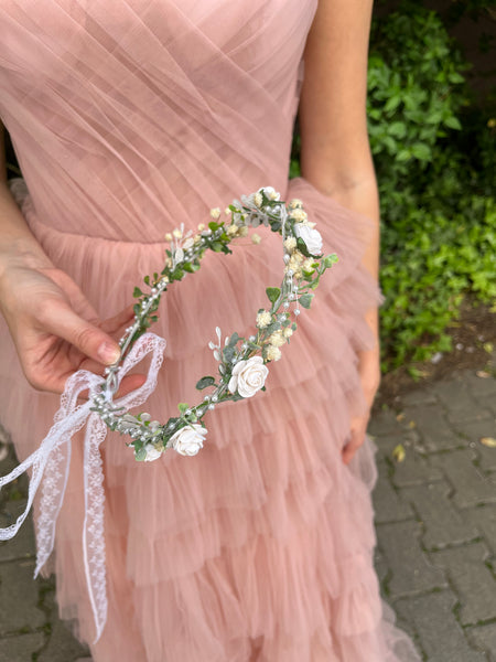 White roses wedding crown with pearls