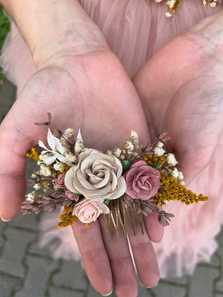 Romantic flower hair comb with roses