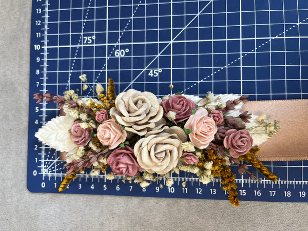 Romantic dusty pink flower belt