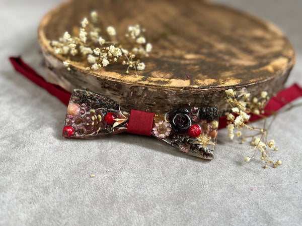 Resin flower bow tie with berries
