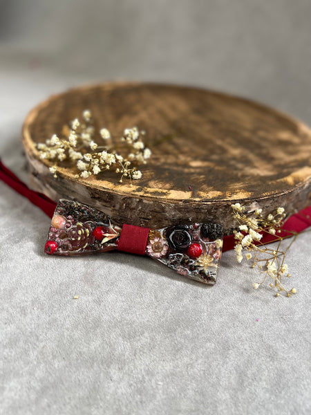 Resin flower bow tie with berries