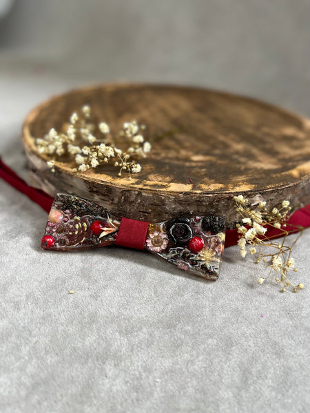 Resin flower bow tie with berries