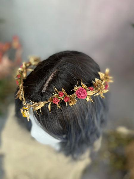Flower elven tiara with a bee