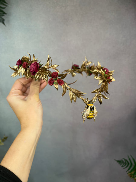 Flower elven tiara with a bee