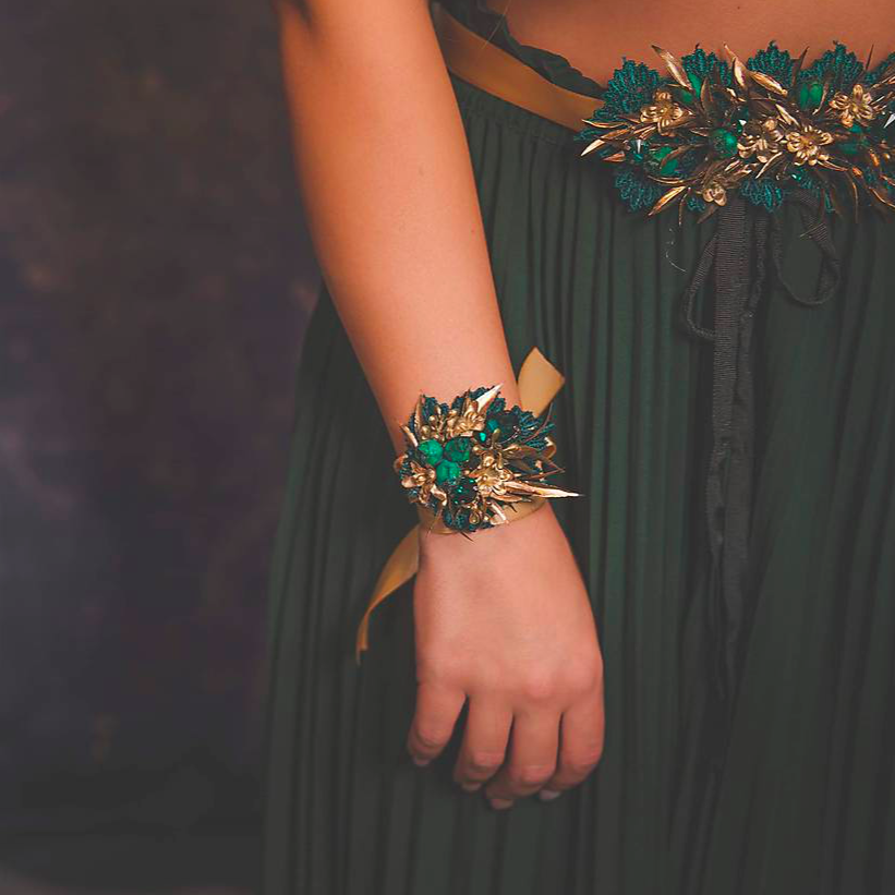 Glamour elegant bracelet in emerald and golden colours Bridal flower wrist corsage Handmade Bridesmaids Wedding jewelry Magaela accessories