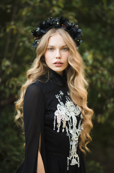 Black flower half wreath Evil queen wreath Black Mean queen half wreath Elegant Magaela accessories Wedding Halloween crown Handmade