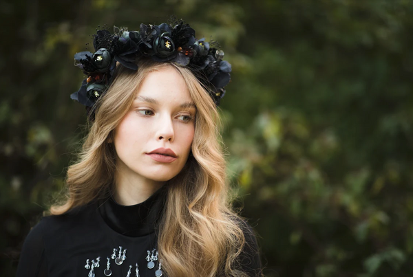 Black flower half wreath Evil queen wreath Black Mean queen half wreath Elegant Magaela accessories Wedding Halloween crown Handmade
