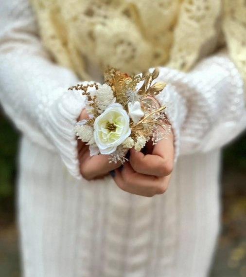 Off white and golden wedding brooch Winter brooch Ivory flower brooch Bridal flower brooch Magaela accessories Cream Coat brooch Magaela