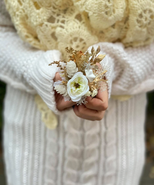 Off white and golden wedding brooch Winter brooch Ivory flower brooch Bridal flower brooch Magaela accessories Cream Coat brooch Magaela