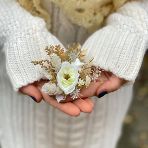 Off white and golden wedding brooch Winter brooch Ivory flower brooch Bridal flower brooch Magaela accessories Cream Coat brooch Magaela