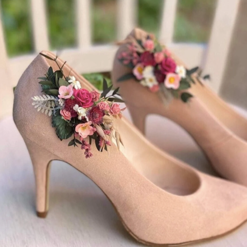 Flower shoe clips Romantic bridal shoe clips Flowers for shoes Bridal accessories Wedding jewellery Handmade Magaela accessories Jewelry