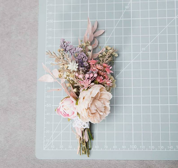 Romantic pink boutonniere