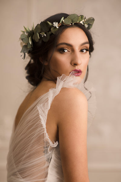 Greenery boho flower crown Bridal wreath with flower arrangement at the back Flower crown with eucalyptus Bridal hair wreath 2021 Wedding Magaela accessories