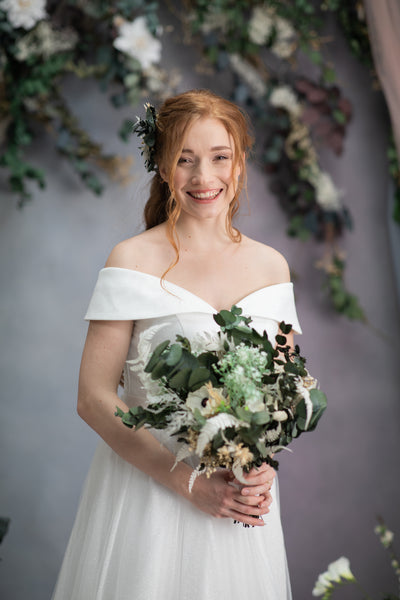 Greenery anemone wedding bouquet