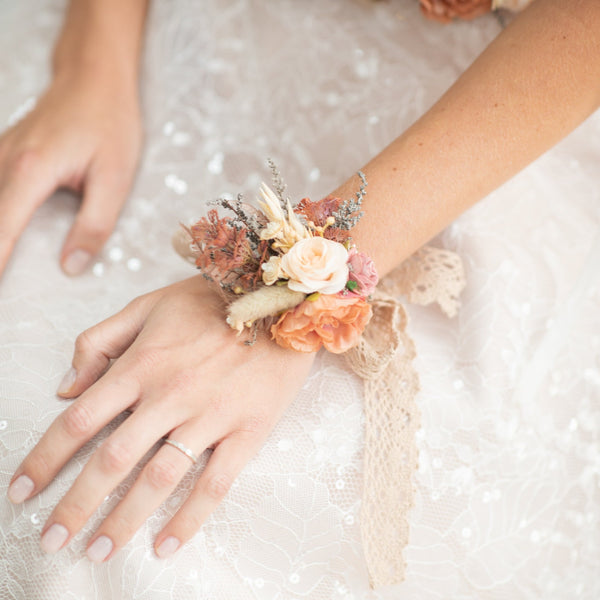 Romantic orange flower bracelet