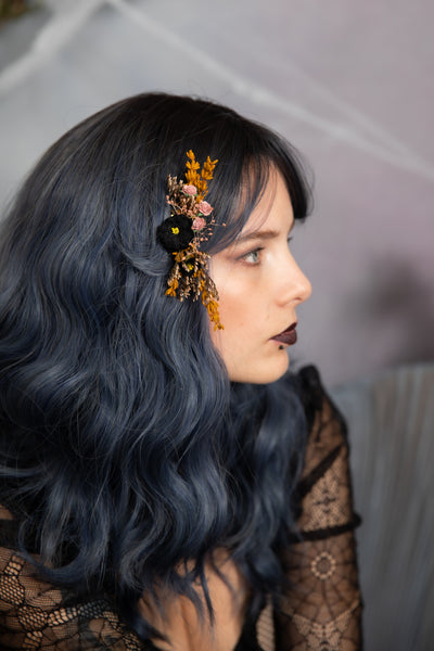 Ochre and black mini hair comb