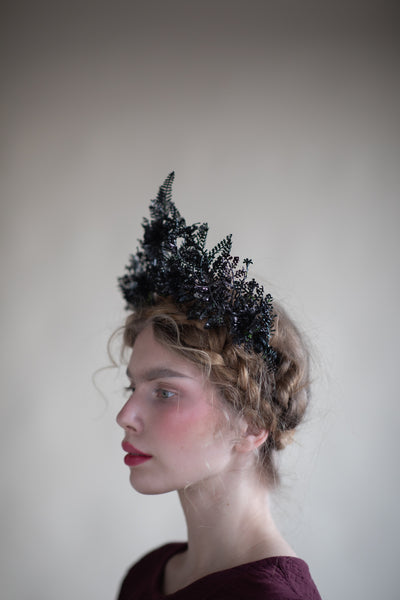 Black queen bridal flower crown