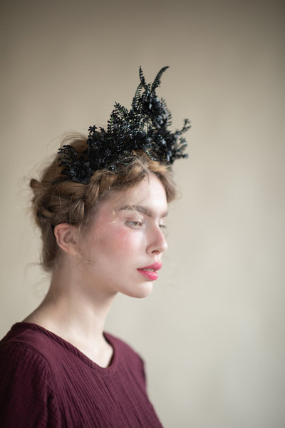 Black queen bridal flower crown