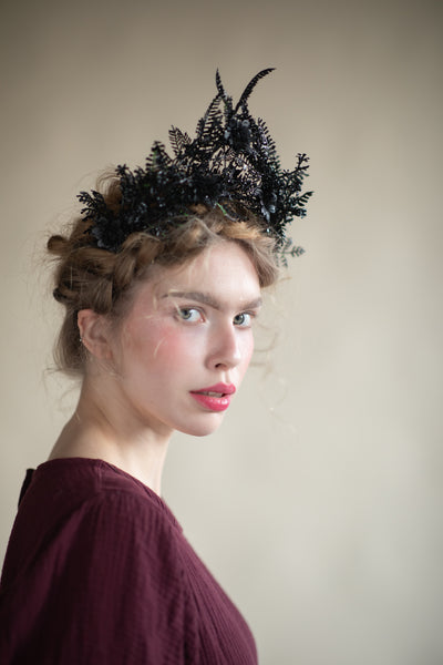 Black queen bridal flower crown