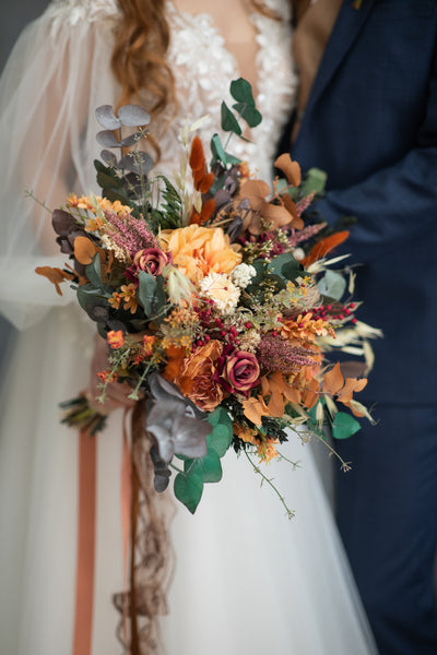 Fall burnt orange bridal bouquet