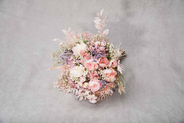 Romantic pink wedding bouquet