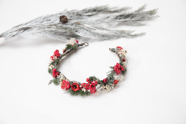 Red X-mas flower half wreath Bridal half wreath Winter wedding crown Bridal headpiece Red and green wreath Woodland bridal crown Magaela
