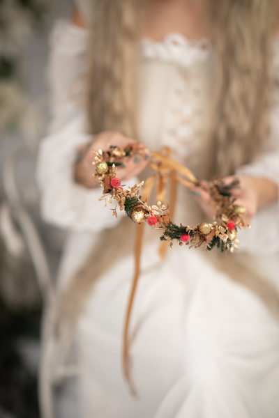 Christmas hair crown with rose hips