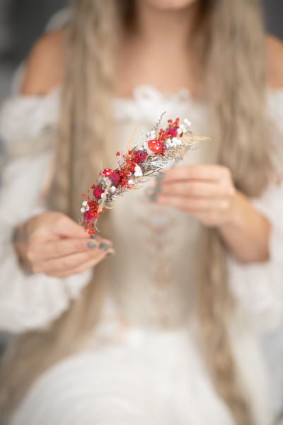 Red woodland half wreath with mushrooms