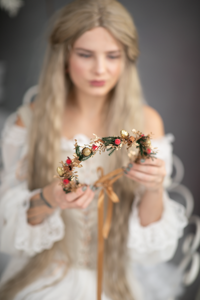 Christmas hair crown with rose hips