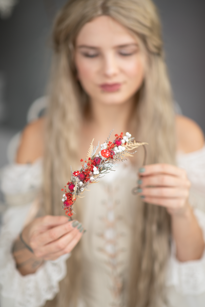 Red woodland half wreath with mushrooms