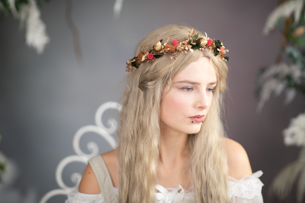 Christmas hair crown with rose hips