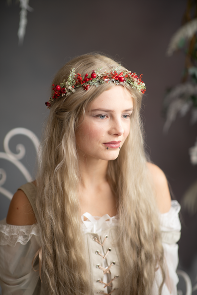 Red flower hair crown with rose hips