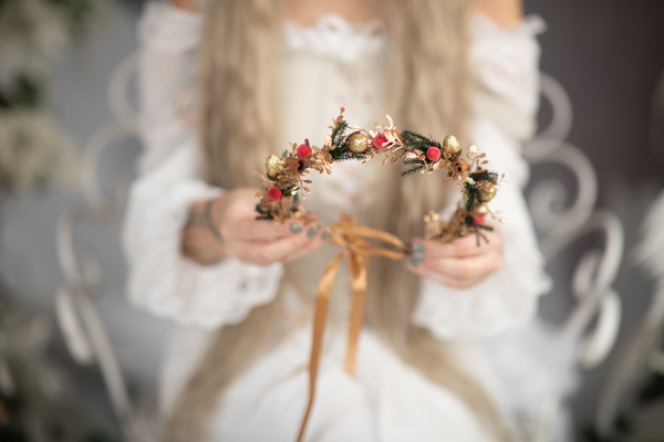 Christmas hair crown with rose hips
